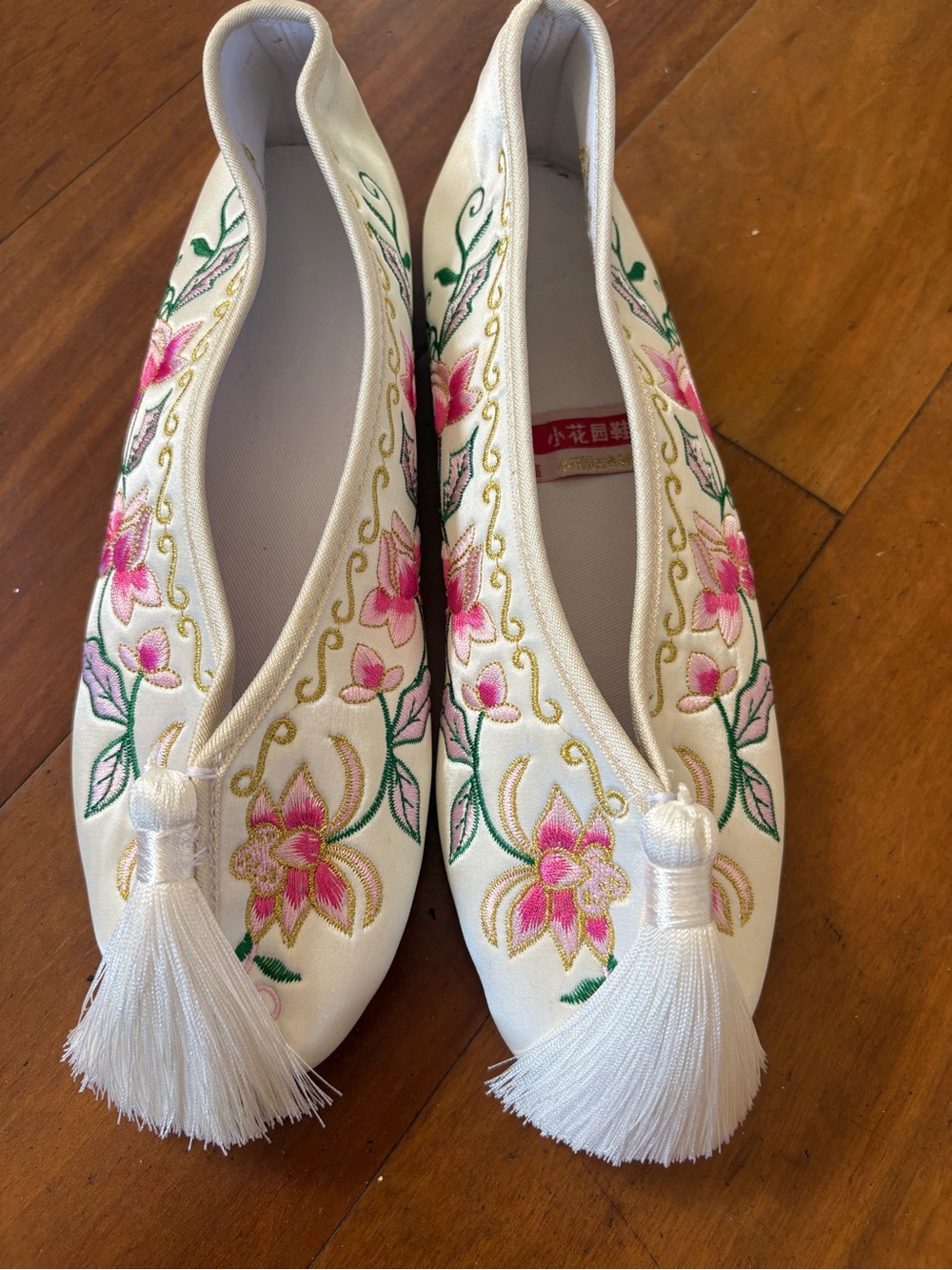 Embroidered Floral Tassel Flats - White/Pink